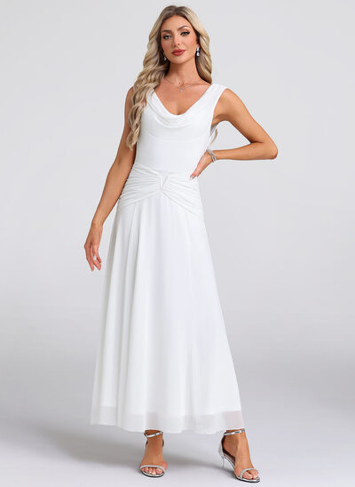 Robe maxi à col bénitier avec fronces