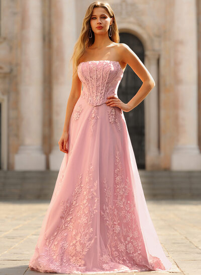 Vestido con lentejuelas de tul